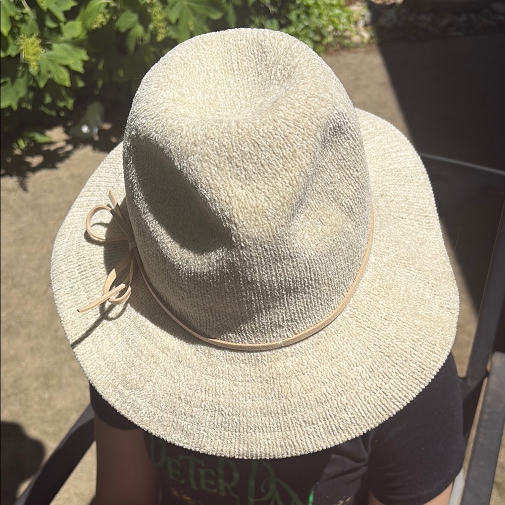 Elegant Cream Women's Winter Hat